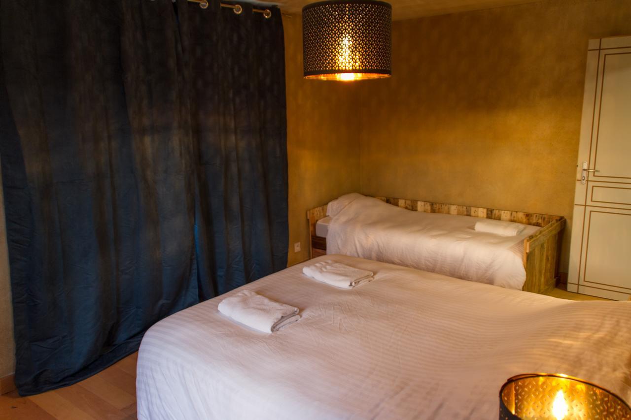 Le Puy Carmin - Chambre D'Hotes Avec Jacuzzi Bazoges-en-Paillers Rum bild