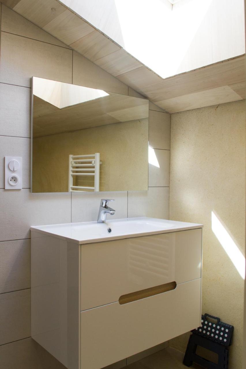 Le Puy Carmin - Chambre D'Hotes Avec Jacuzzi Bazoges-en-Paillers Rum bild